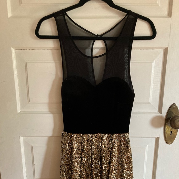 Guess mini dress - Picture 1 of 4